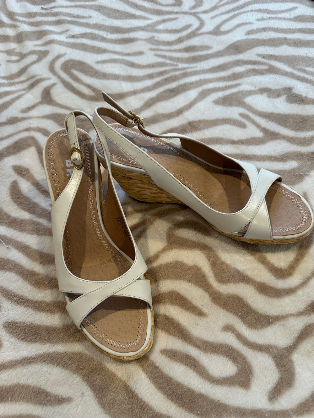 bp Cream Open-Toe Wedge Slingback Sandals